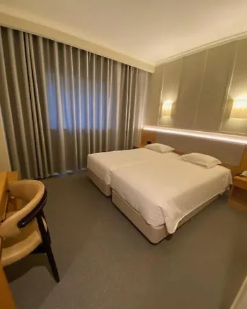Cova Da Iria Hotel 3*