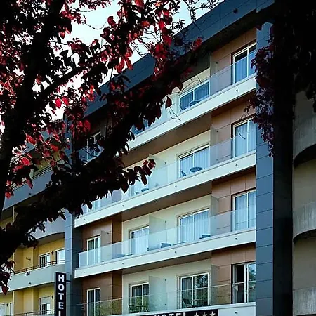 Hotel Cova Da Iria 3*
