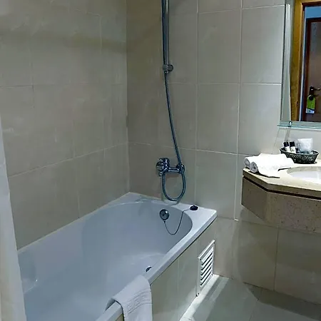 Cova Da Iria Hotel 3*