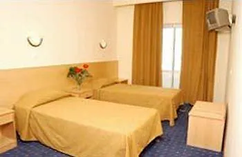 מלון Cova Da Iria 3*