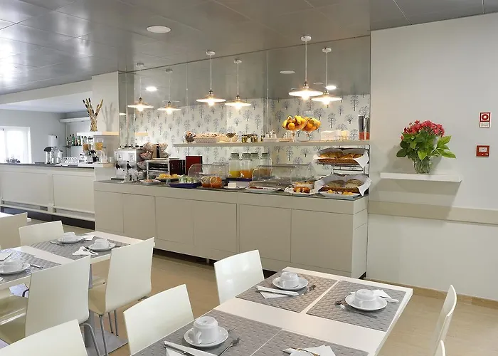 Hotel Cova Da Iria 3*